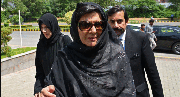 Ujma Khan Meating With Imran khan