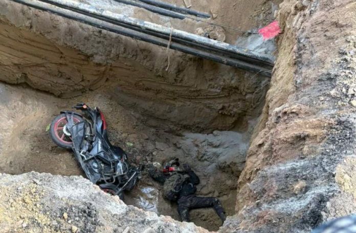 Family members of the deceased bike rider in Janakpuri level serious allegations against the police.