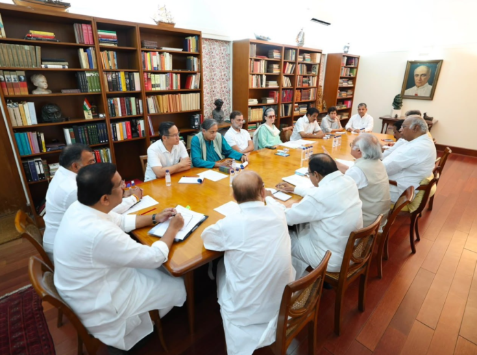 Congress meeting at Sonia Gandhi's residence